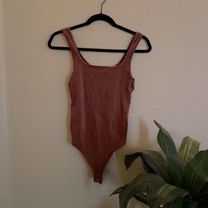 Abercrombie & Fitch Soft AF Seamless Tank Bodysuit in Rust Size Small